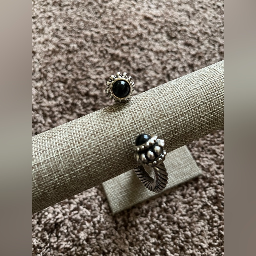 Elegant Silver-Toned Women's Bracelet - Picture 3 of 4